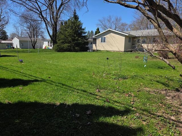 425 Bishop AVENUE, Plymouth, WI 53073