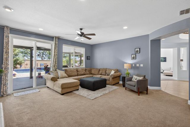 508 Hearthside Ct, Roseville, CA 95747