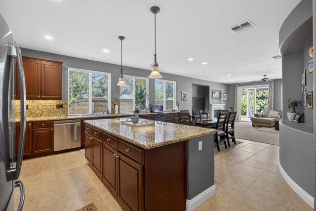 508 Hearthside Ct, Roseville, CA 95747