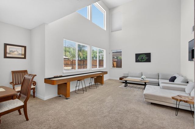 508 Hearthside Ct, Roseville, CA 95747