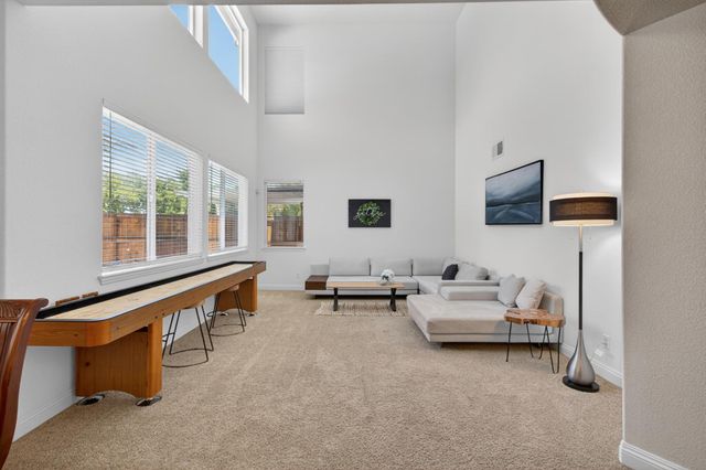 508 Hearthside Ct, Roseville, CA 95747
