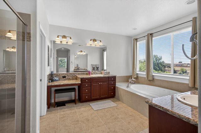 508 Hearthside Ct, Roseville, CA 95747