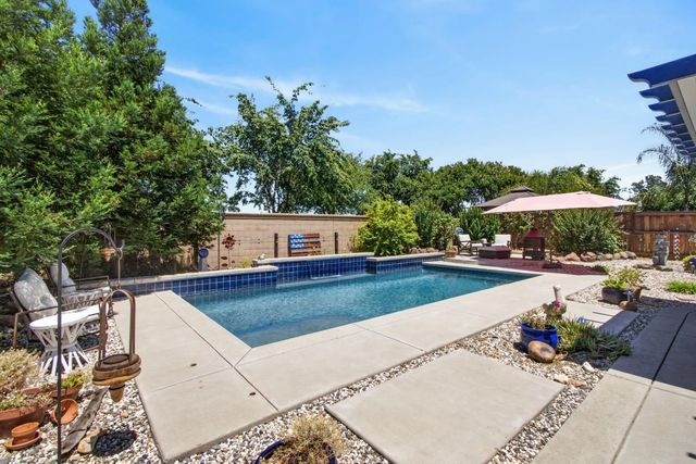 508 Hearthside Ct, Roseville, CA 95747