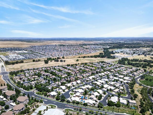 508 Hearthside Ct, Roseville, CA 95747