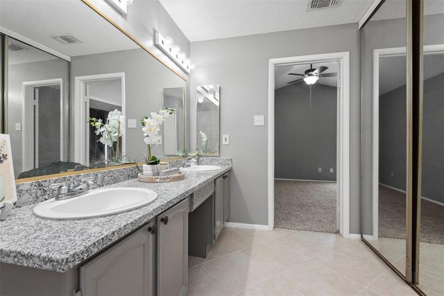 10842 Ryan Trails Drive, Houston, TX 77065