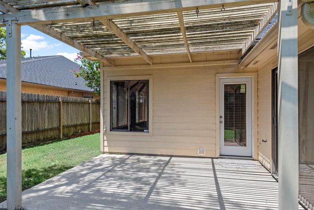 10842 Ryan Trails Drive, Houston, TX 77065