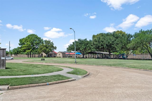 10842 Ryan Trails Drive, Houston, TX 77065