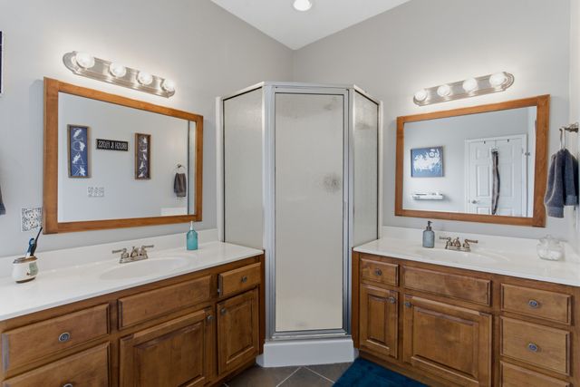 584 Golf Club Dr, Smithville, TN 37166