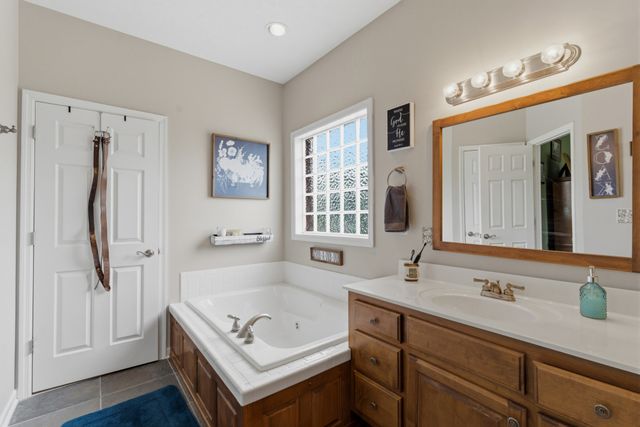 584 Golf Club Dr, Smithville, TN 37166
