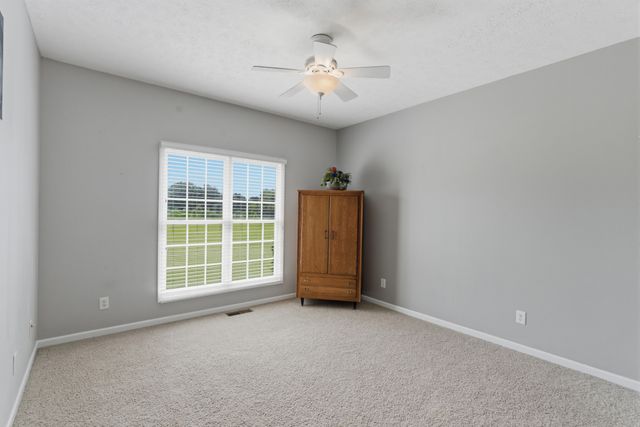 584 Golf Club Dr, Smithville, TN 37166