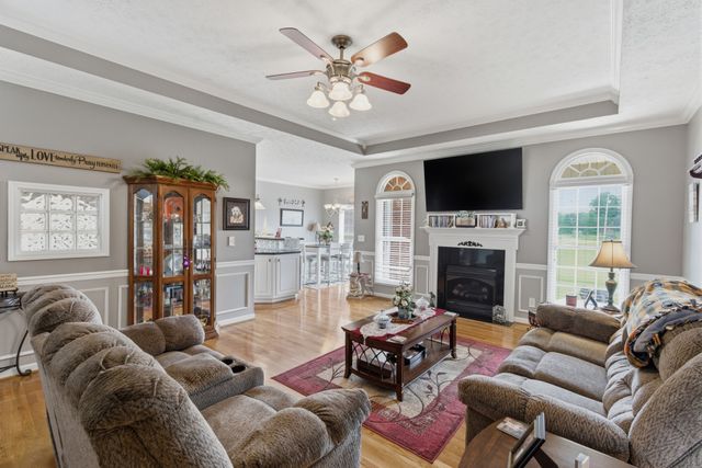 584 Golf Club Dr, Smithville, TN 37166
