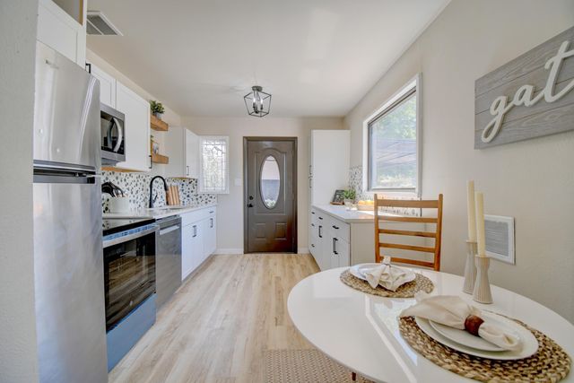 9205 Cherokee Road NE, Albuquerque, NM 87111