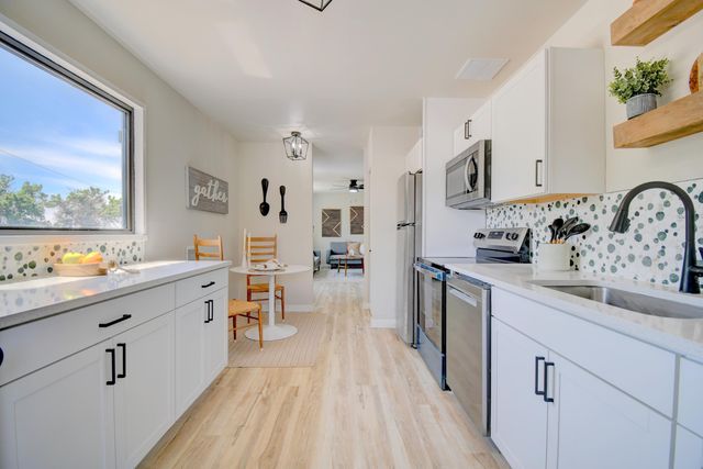 9205 Cherokee Road NE, Albuquerque, NM 87111