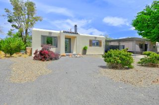 9205 Cherokee Road NE, Albuquerque, NM 87111