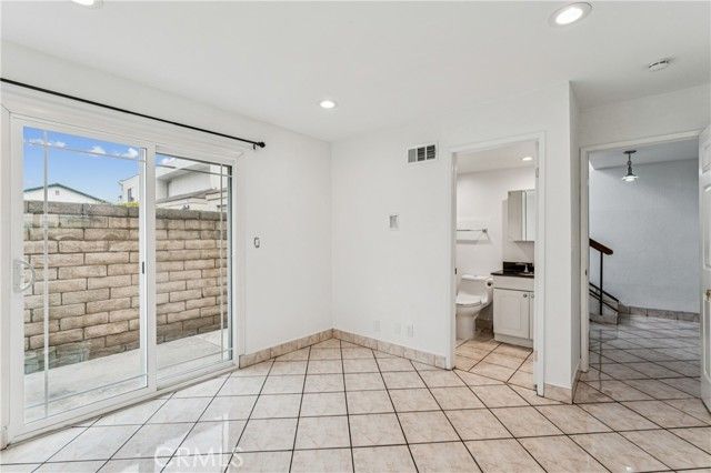 11390 Lampson 8, Garden Grove, CA 92840