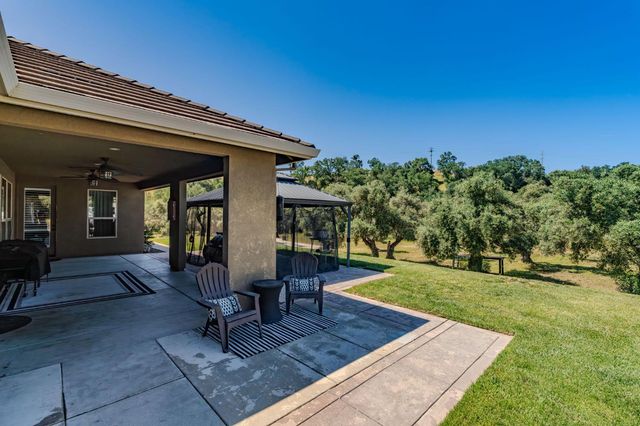 5250 W Lake Rd, Valley Springs, CA 95252