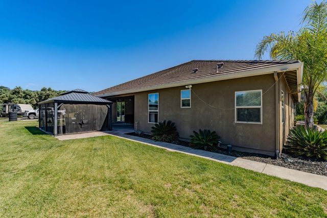 5250 W Lake Rd, Valley Springs, CA 95252