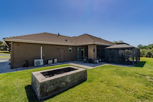 5250 W Lake Rd, Valley Springs, CA 95252