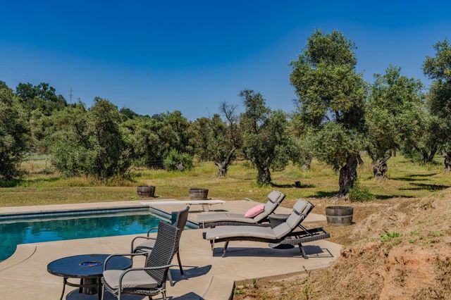 5250 W Lake Rd, Valley Springs, CA 95252