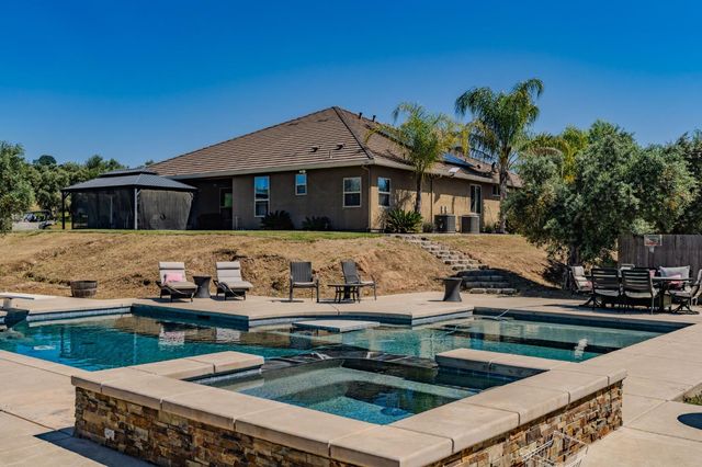 5250 W Lake Rd, Valley Springs, CA 95252