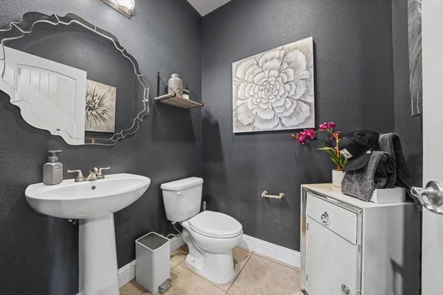 5250 W Lake Rd, Valley Springs, CA 95252
