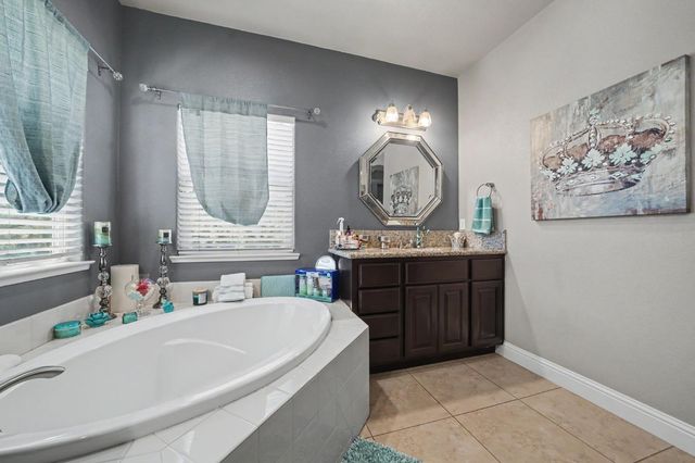 5250 W Lake Rd, Valley Springs, CA 95252