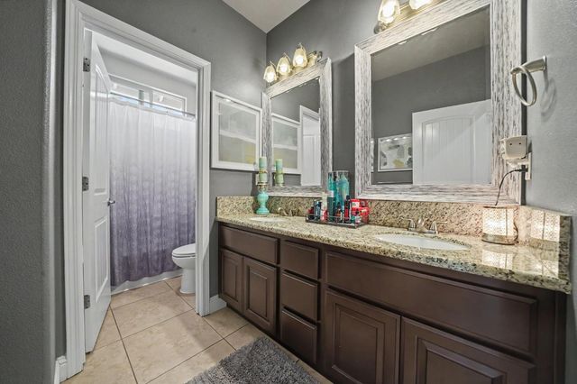 5250 W Lake Rd, Valley Springs, CA 95252