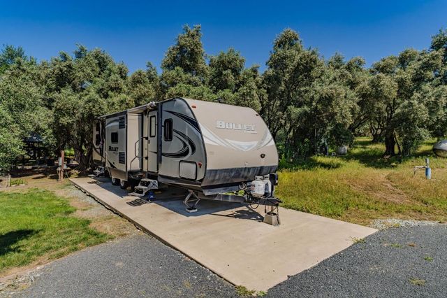5250 W Lake Rd, Valley Springs, CA 95252