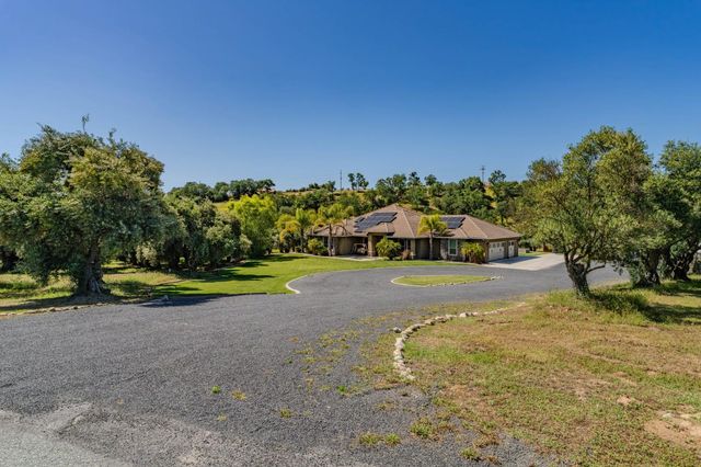 5250 W Lake Rd, Valley Springs, CA 95252