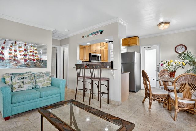 1225 Hillsboro Mile B2, Hillsboro Beach, FL 33062