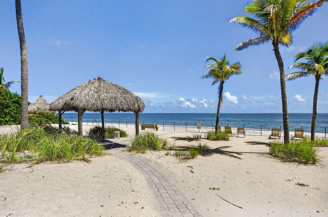 1225 Hillsboro Mile B2, Hillsboro Beach, FL 33062