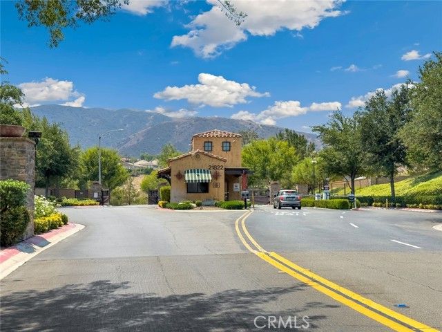 7543 Summer Day Drive, Corona, CA 92883