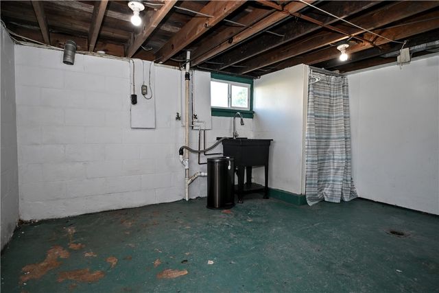 620 Eleanor Ave, Scottdale, PA 15683