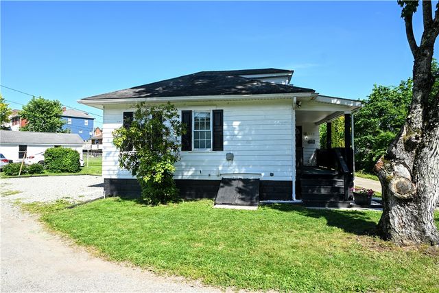 620 Eleanor Ave, Scottdale, PA 15683