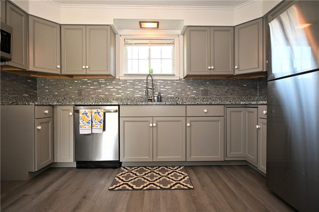 620 Eleanor Ave, Scottdale, PA 15683