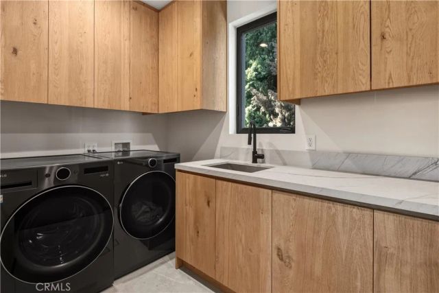 14812 Huston Street, Sherman Oaks, CA 91403