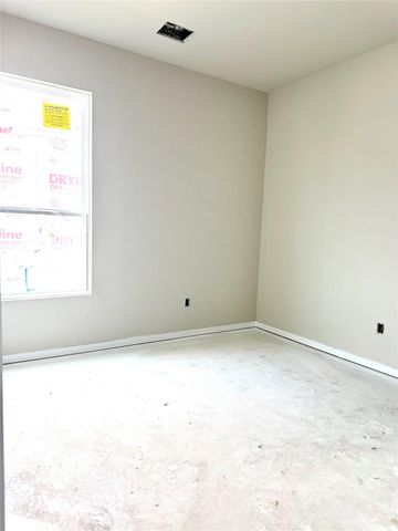 103 Backwood PASS, Taylor, TX 76574