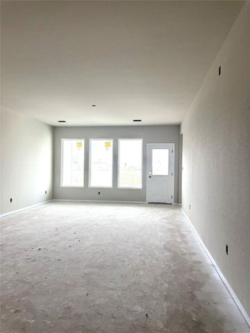 103 Backwood PASS, Taylor, TX 76574