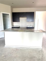 103 Backwood PASS, Taylor, TX 76574