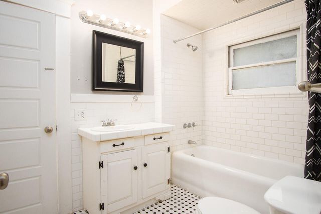 459 N El Granito Street, Porterville, CA 93257