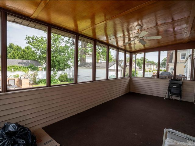 9 Satterie Avenue, Valley Stream, NY 11580