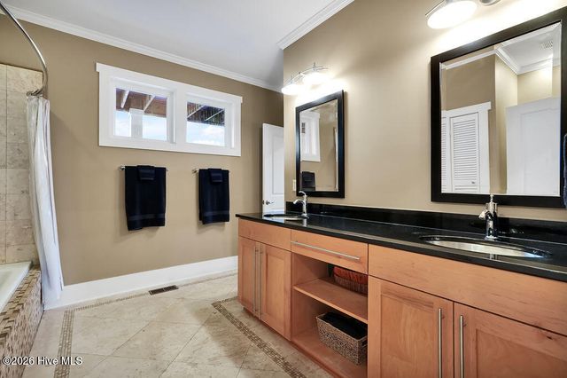 531 E Seaview Road, Wilmington, NC 28409