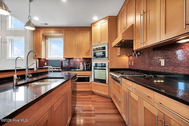 531 E Seaview Road, Wilmington, NC 28409