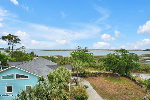 531 E Seaview Road, Wilmington, NC 28409