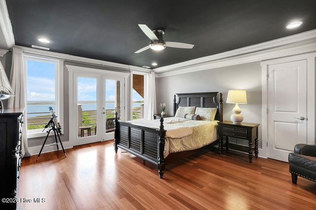 531 E Seaview Road, Wilmington, NC 28409