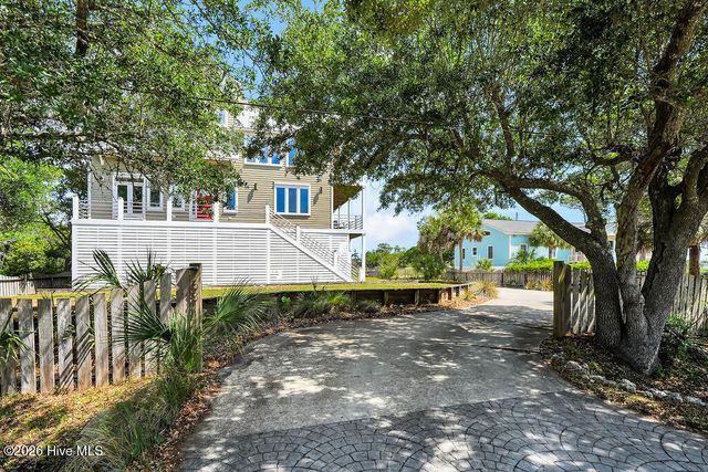 531 E Seaview Road, Wilmington, NC 28409