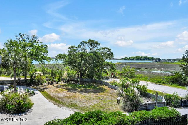 531 E Seaview Road, Wilmington, NC 28409