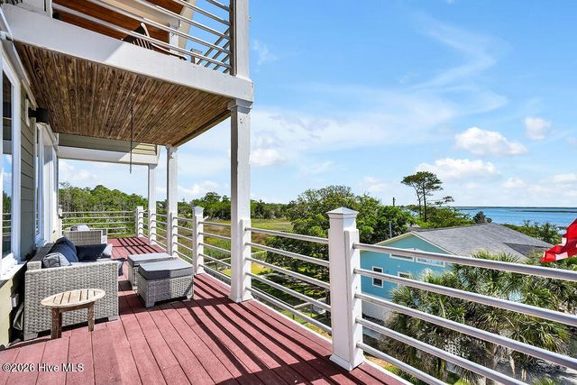 531 E Seaview Road, Wilmington, NC 28409