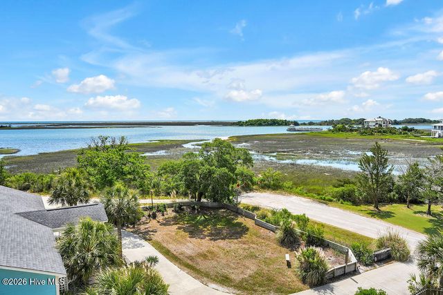 531 E Seaview Road, Wilmington, NC 28409