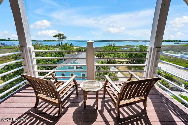 531 E Seaview Road, Wilmington, NC 28409